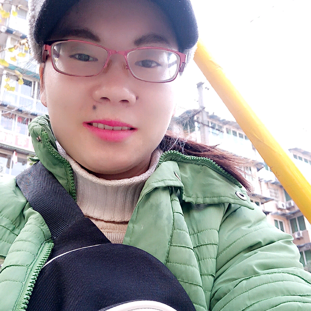 栾薇叶子黑玫瑰